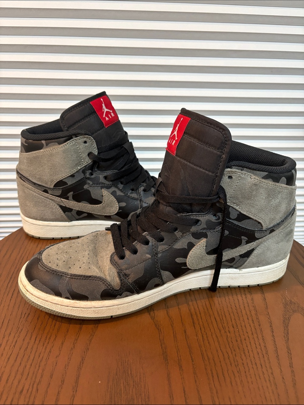 Air Jordan 1 High Black Gray Camo Suede Men’s 11.5 Sneakers